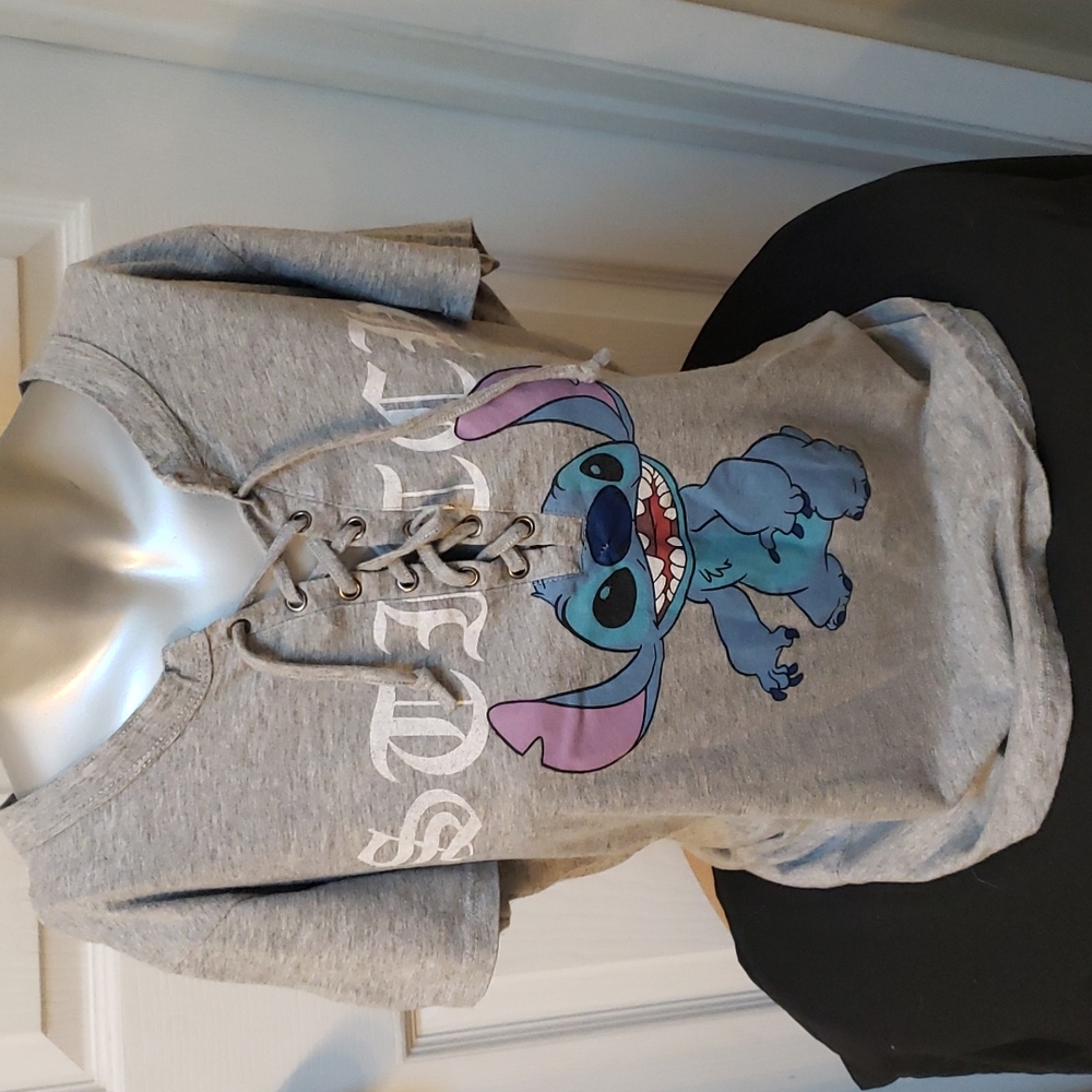 Short sleeve tie front stitch tee